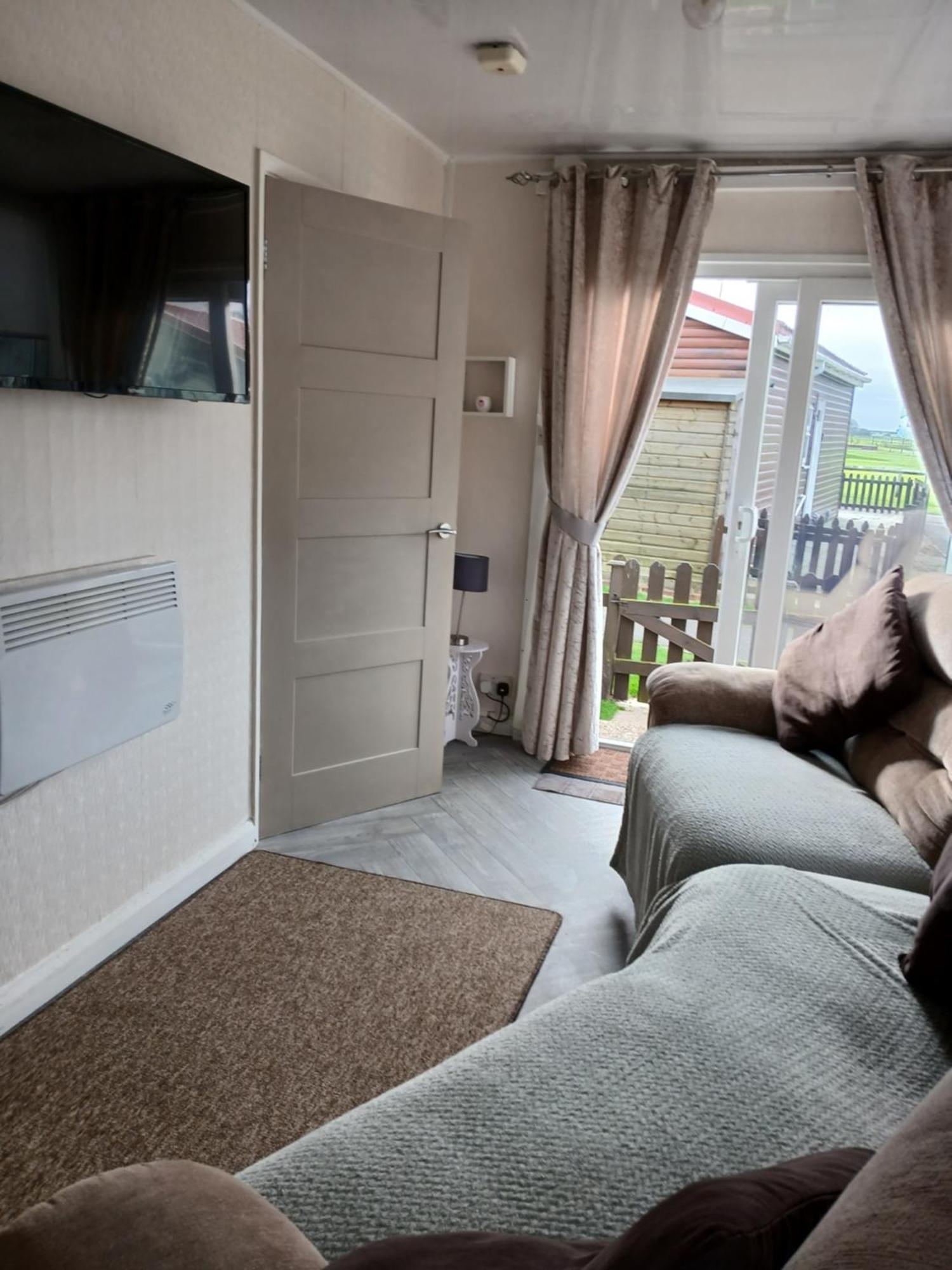 D&D Holiday Chalet Bridlington Room photo